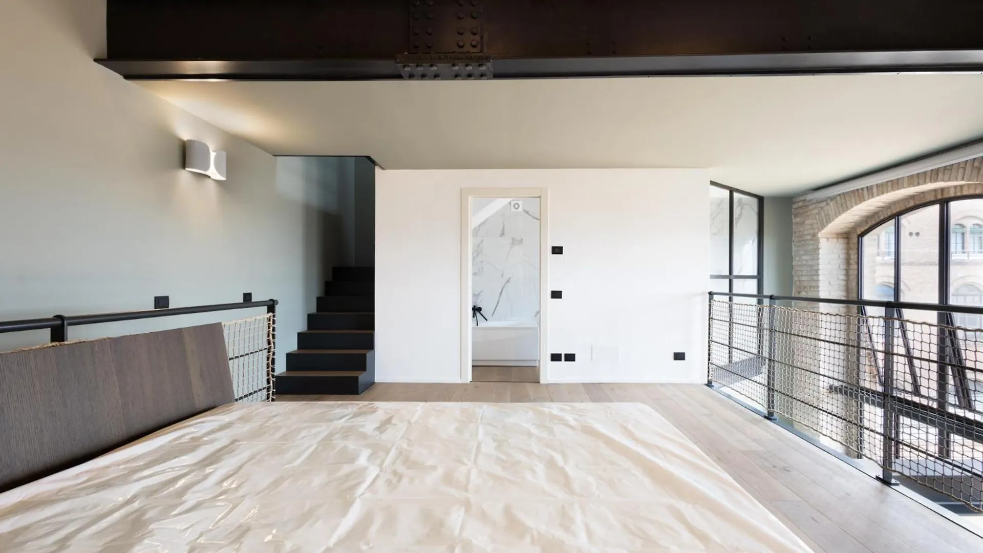 Venice Penthouse - Loft With Canal View 0*,